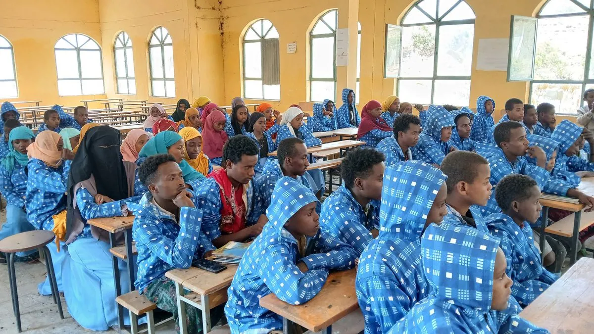 Jille Timuga, Education Status